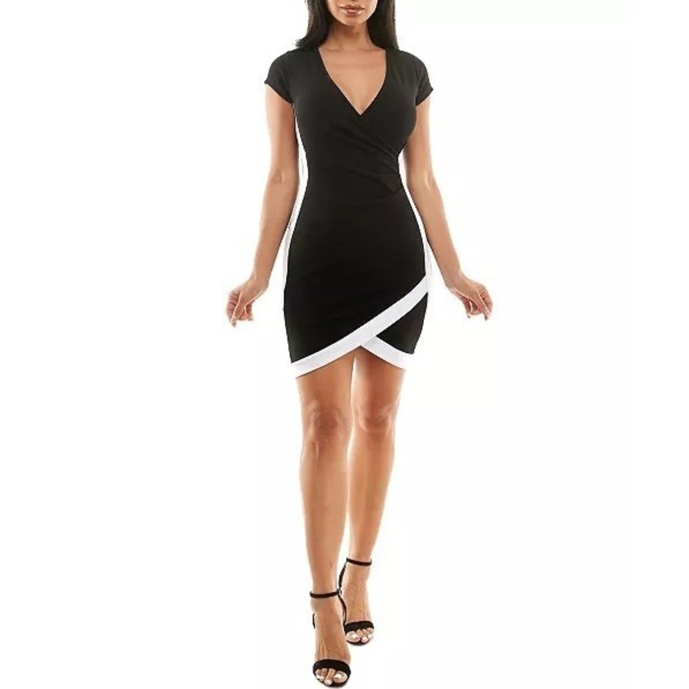 Almost Famous Juniors Medium Black White Wrap Mini Dress Bodycon Ruched Party